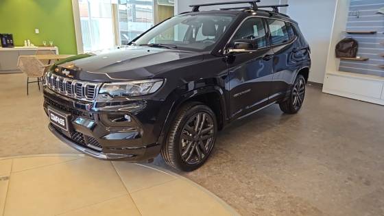 JEEP COMPASS 2.0 HURRICANE 4 TURBO GASOLINA OVERLAND AT9 JEEP COMPASS 2.0 HURRICANE 4 TURBO GASOLINA OVERLAND AT9